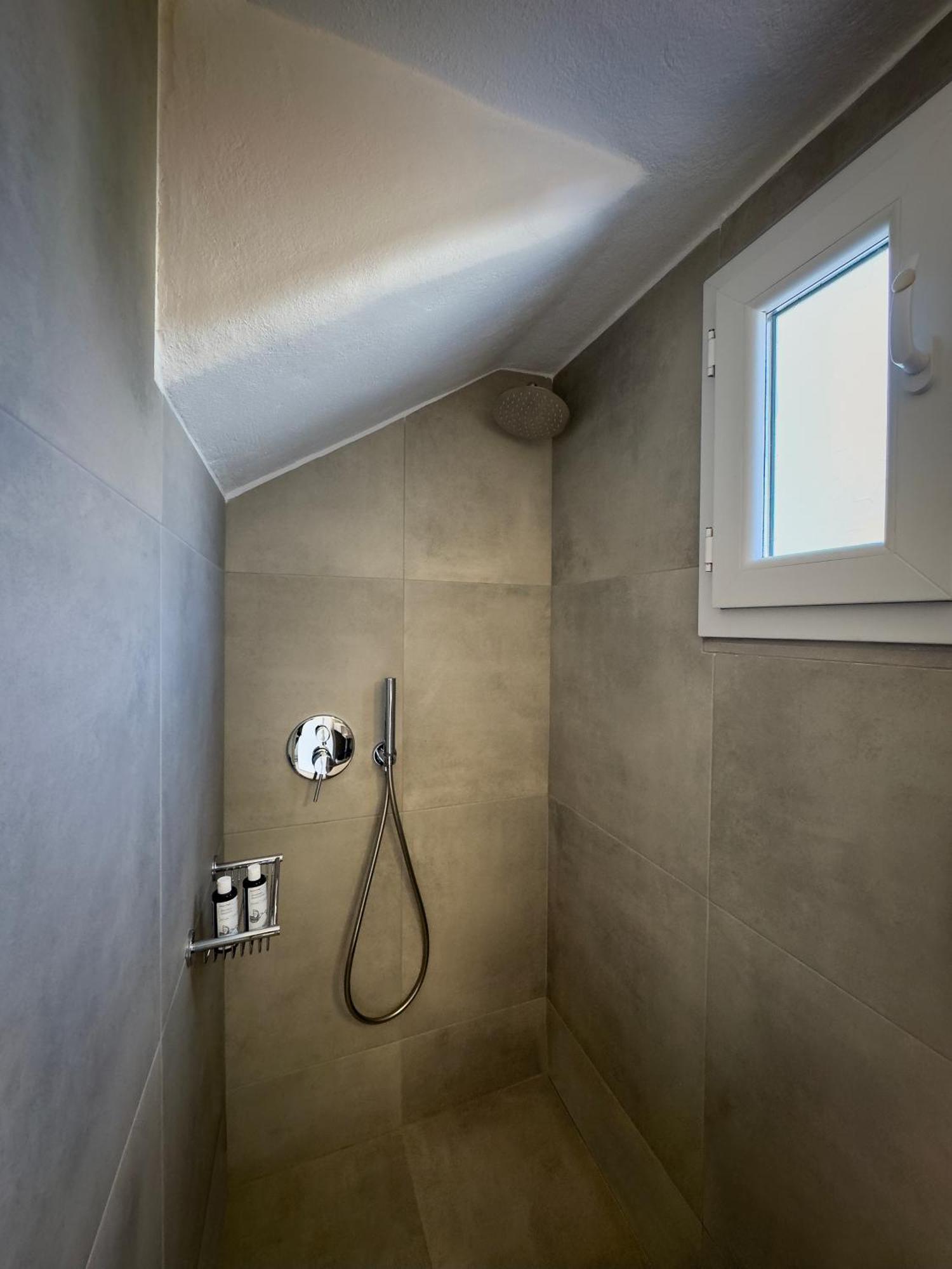 Aneton Residences Folegandros Karavostasis  Extérieur photo