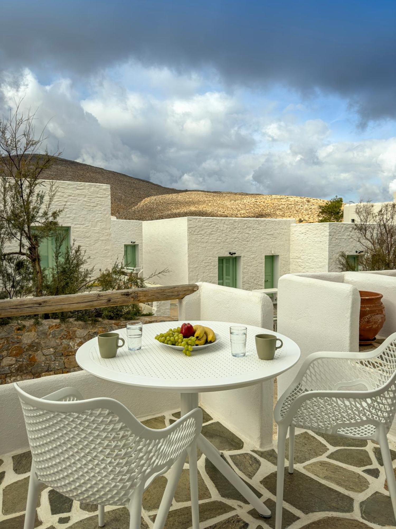 Aneton Residences Folegandros Karavostasis  Extérieur photo